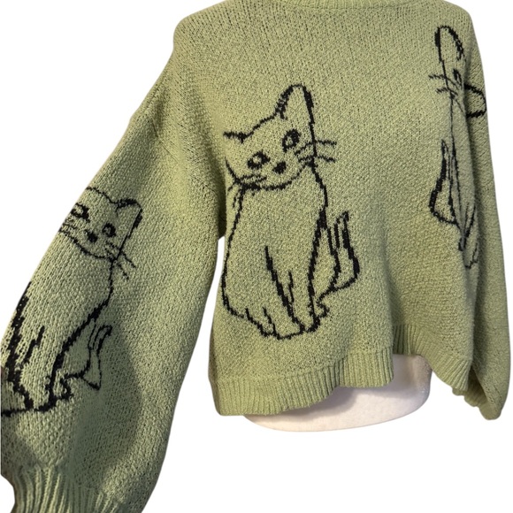 Green Cat Print Sweater - Picture 3 of 3